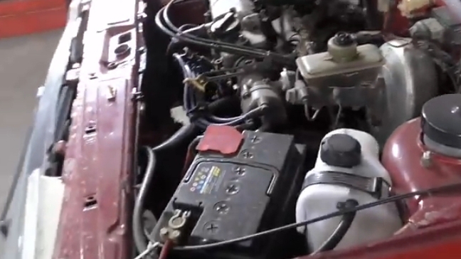 ВАЗ -2108-2109 ДЫМИТ РАСХОД МАСЛА. ДЕТОНАЦИИ ДВИГАТЕЛЯ.