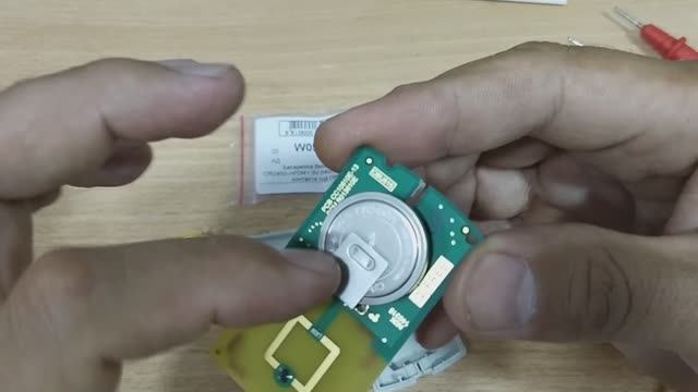 Замена батарейки в транспондере своими руками