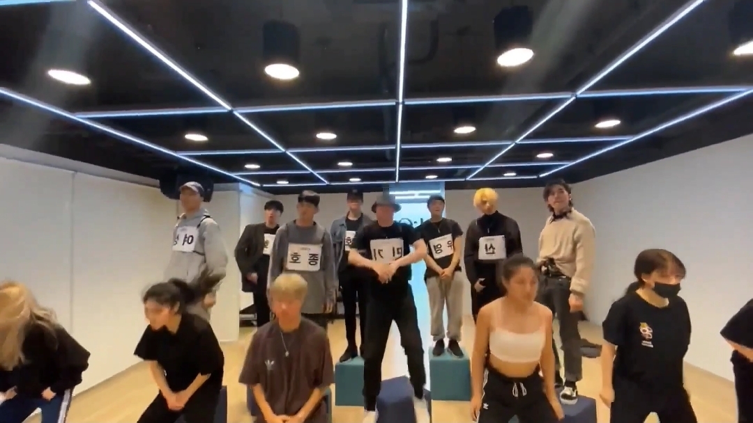 ATEEZ - 'WIN' Dance Practice Mirrored (ver. BBT)