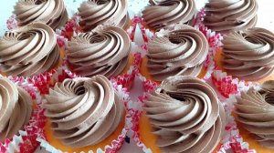 Шоколадный крем на сметане. Рецепт стабильного и вкусного крема!