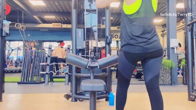 ♀️СТРИМ ИЗ ФИТНЕСА НО ВСЁ ПОШЛО НЕ ПО ПЛАНУ // TerryTD