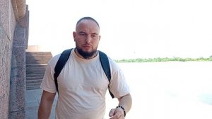 Бывшая строит новую жизнь, как замок, при помощи тебя...