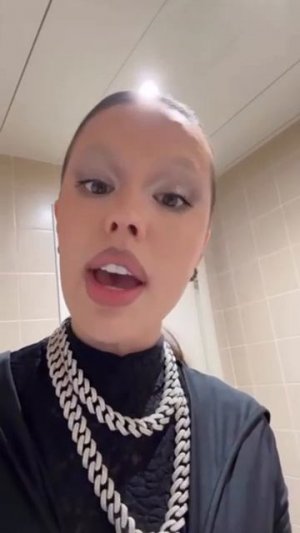 🤩Инстасамка расхвалила мессенджер Max от VK, который называют заменой Telegram и Whatsapp*🤩