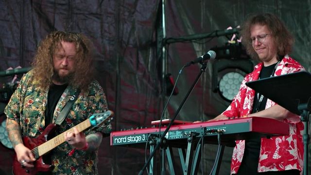 Улыбаются Трамваи - Мечты и капитаны (Воздух Карелии, 2025)