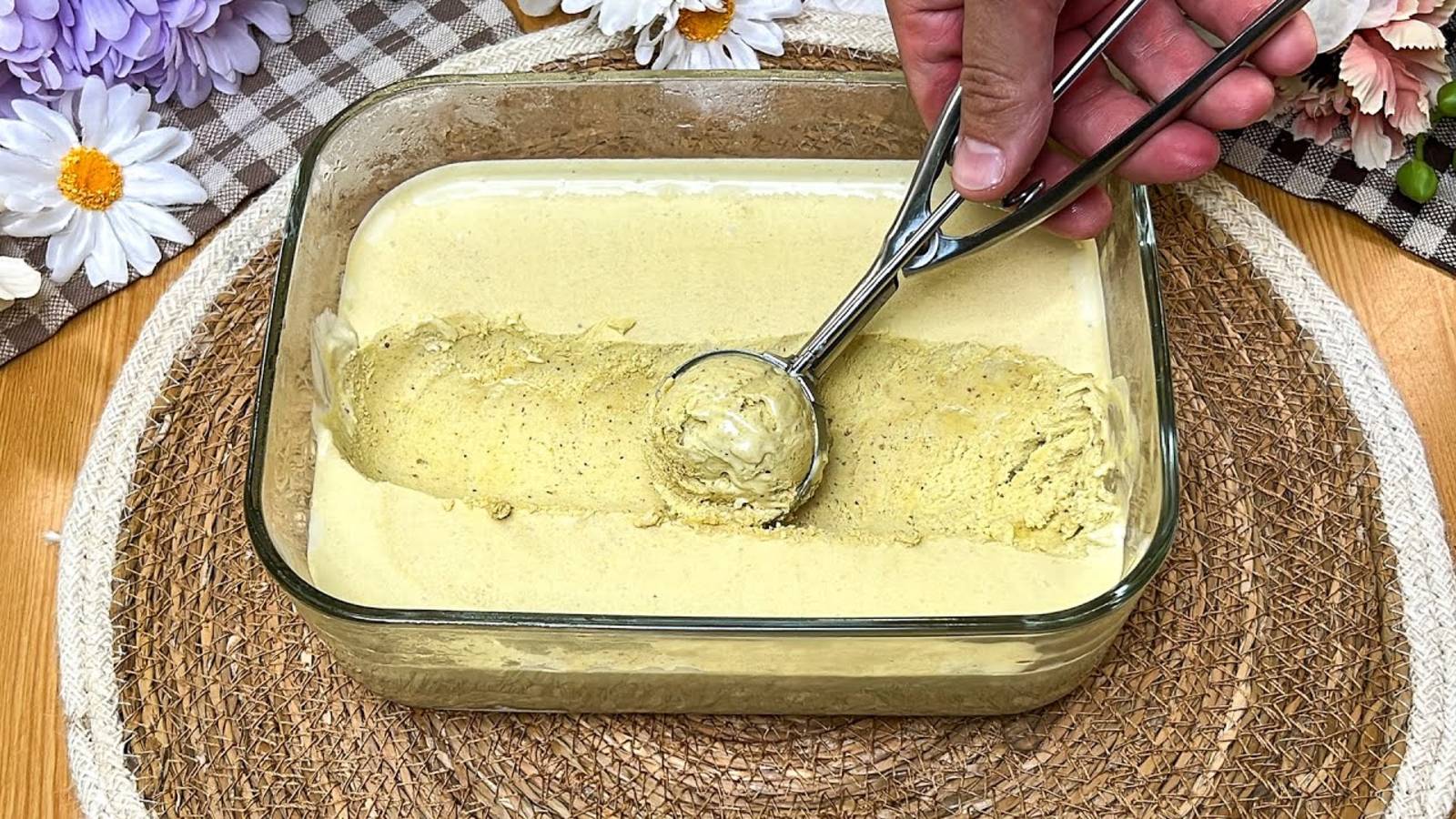 МОРОЖЕНОЕ БОЛЬШЕ НЕ ПОКУПАЮ! ДОМАШНЕЕ МОРОЖЕНОЕ ИЗ 3 ИНГРЕДИЕНТОВ ЗА 5 МИНУТ! ФИСТАШКОВОЕ МОРОЖЕНОЕ смотреть онлайн