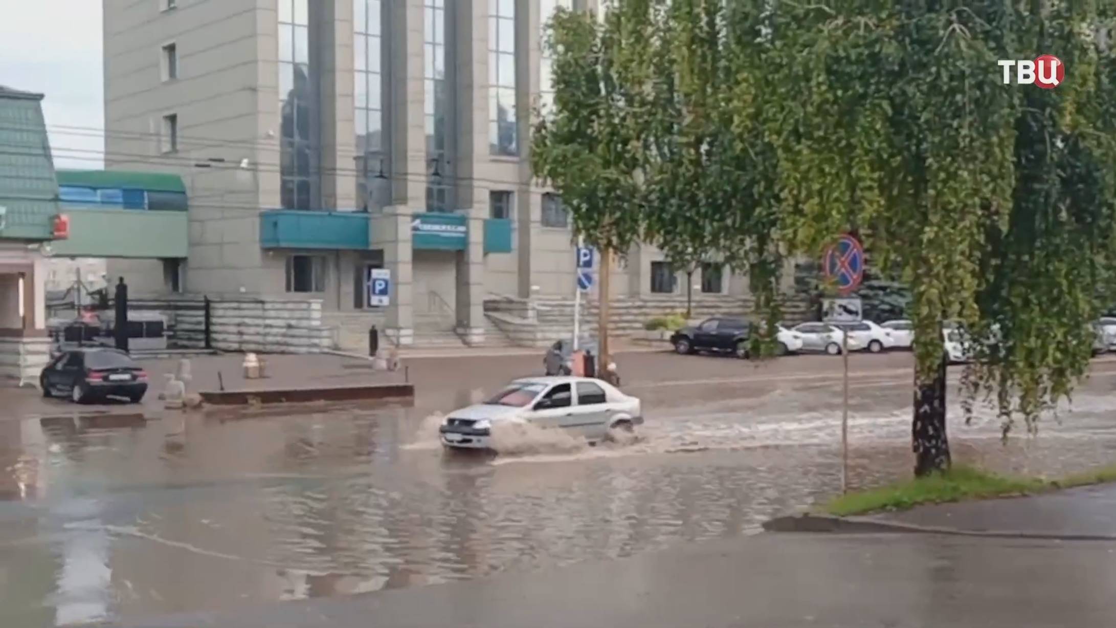 В Поволжье ликвидируют последствия непогоды / События на ТВЦ