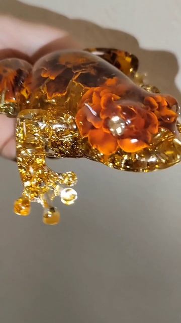 Лягушка из эпоксидной смолы смотреть онлайн