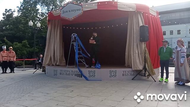 Бесплатные развлечения для детей и взрослых на Цветном бульваре. смотреть онлайн