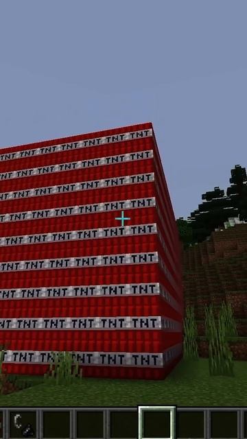 Сколько новый IPhone выдержит блоков ТНТ в майнкрафте? #minecraft #майнкрафт #шортс