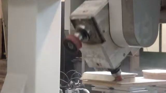 Обработка спинок из фанеры на 5-ти осевой центре PADE модель SPIN смотреть онлайн