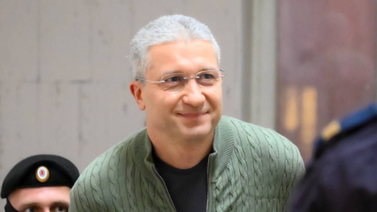 Имущество на миллиарды: Тимур Иванов лишился активов по решению суда смотреть онлайн