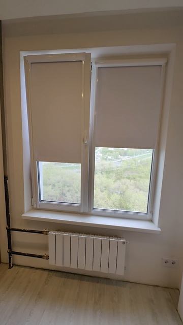 #Рулонныешторы UNI2 и #москитнаясетка установленные на окно #москитныесеткитольятти #жалюзитольятти