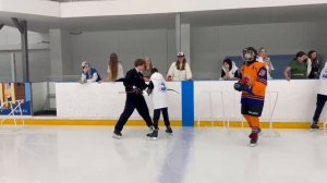 Открытая тренировка на льду для слабовидящих и незрячих детей