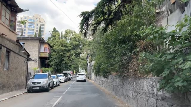 Ялта. По улицам Ломоносова, Соханя, Кирова. 29.05.2025. Крым. Crimea. Yalta. смотреть онлайн
