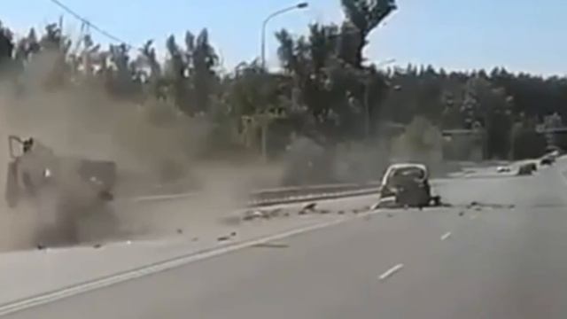 ДТП с переворотом на шоссе Ленточный бор в Барнауле смотреть онлайн