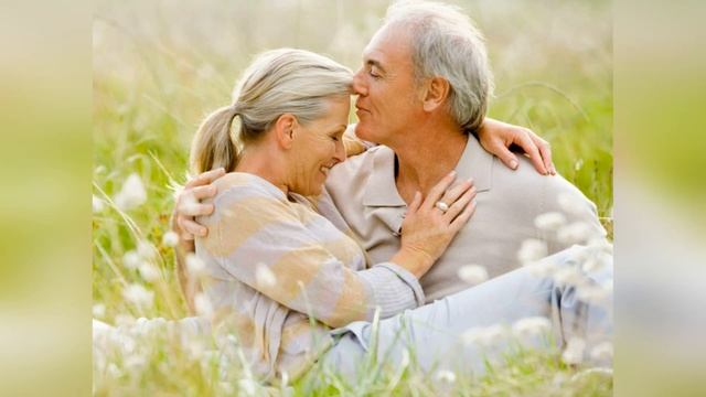 Денис Шатов "Любите друг друга" читает Любовь Б. смотреть онлайн