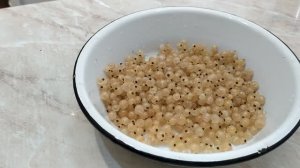 Ягоды белой смородины с сахаром