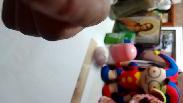 Пока не будет тута 100 подписчиков не покажу лицо кстати теперь мой канал называет Булочка Петровнаа