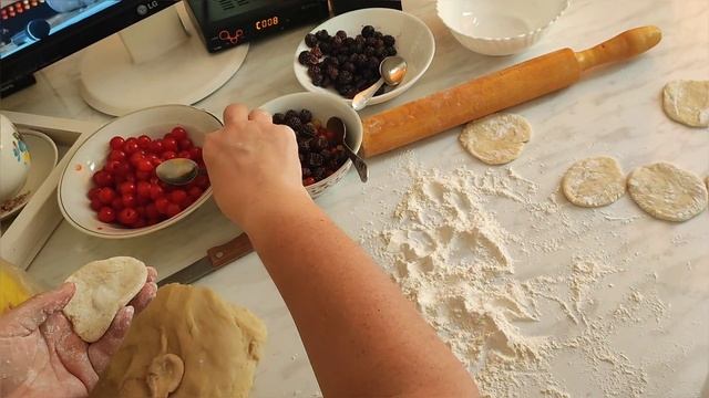 Лето, ягода, вареник...