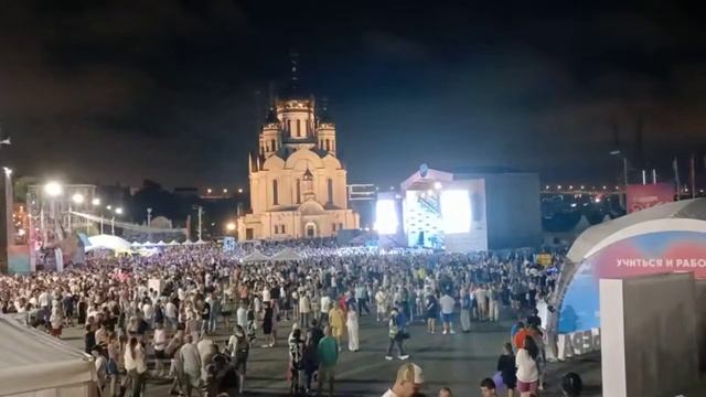 Владивостокцы оценили: Цой после Газманова — как глоток свободы после официоза смотреть онлайн