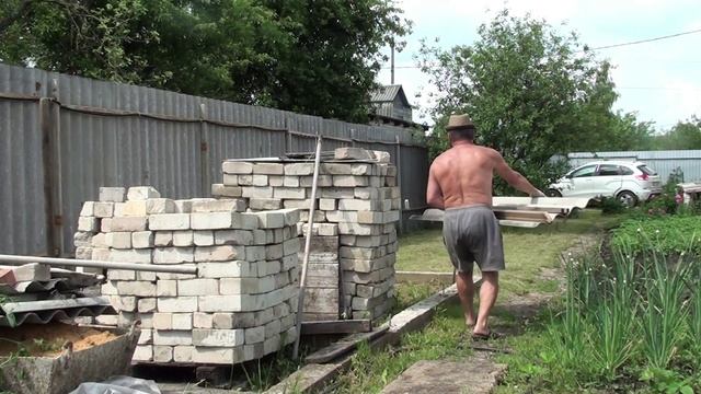 Подготовительные работы для кладки стен сделаны. смотреть онлайн