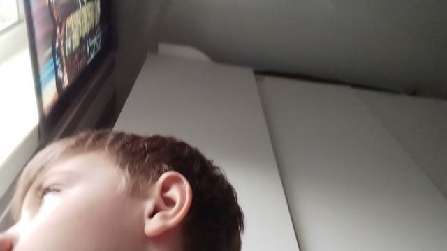 У нас что-то там горит смотреть онлайн
