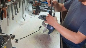 Замена помпы охлаждения лодочного мотора.