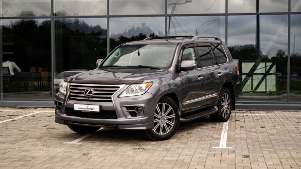 LEXUS LX СЕРЫЙ