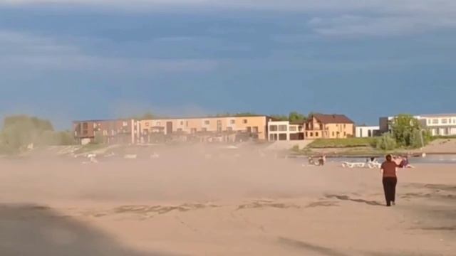 Дрифт на городском пляже в Барнауле смотреть онлайн