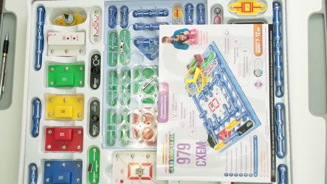 Приемник FM ЧМ Радио Конструктор электронный Знаток 979 схем смотреть онлайн