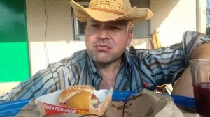 МУКБАНГ Бургер и котлета по киевски/ОБЖОР/ужин/еда на камеру