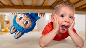 ПРЯТКИ С ЛАБУБУ!  Ищет НАС ПО ДОМУ!