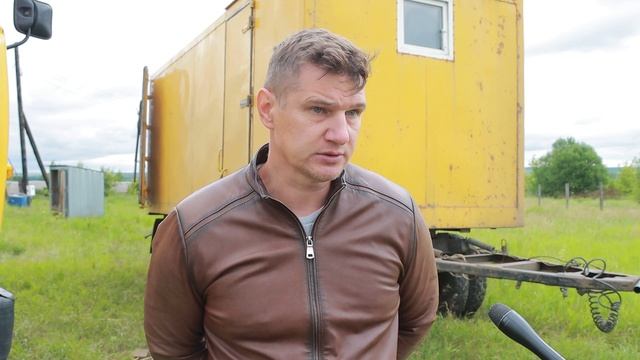 В Лопатино решают проблему с водоснабжением.