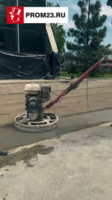 Профессиональная заливка фундамента: уплотнение и выравнивание бетонной смеси смотреть онлайн