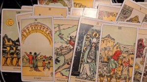 ТАРО РАСКЛАД/ КТО НИКАК НЕ МОЖЕТ ОТВЯЗАТЬСЯ ОТ МЫСЛЕЙ О ВАС?!  т. 89895342359 смс WhatsApp