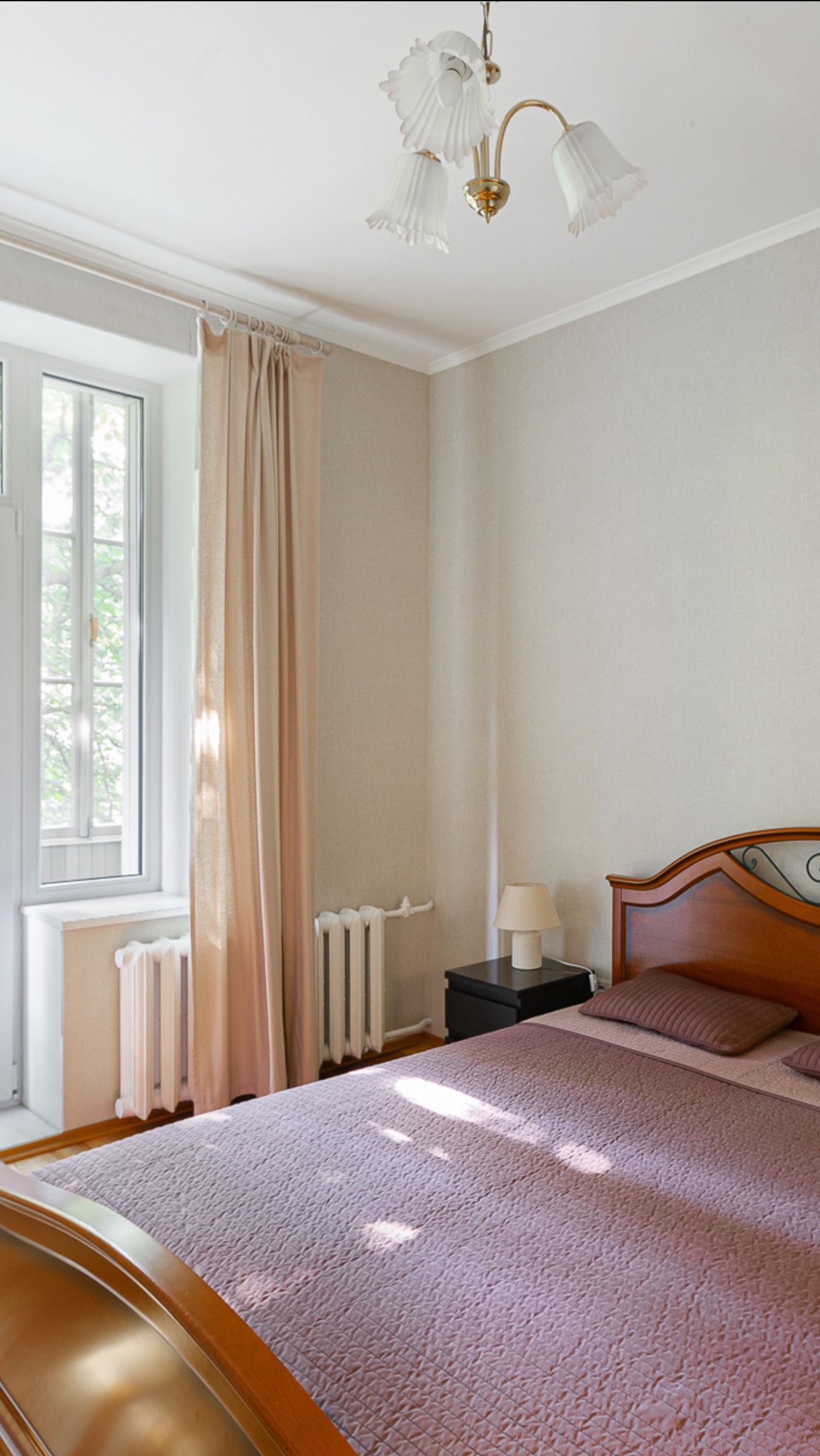 Сталинка у метро, без комиссии