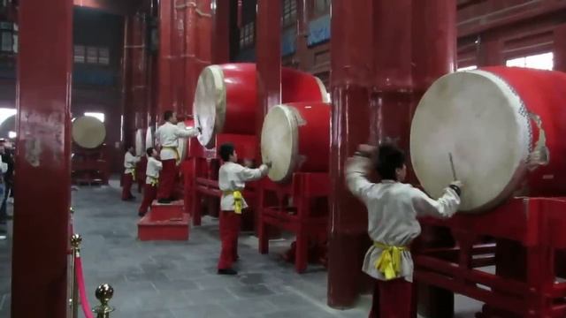Традиционные китайские барабаны. смотреть онлайн