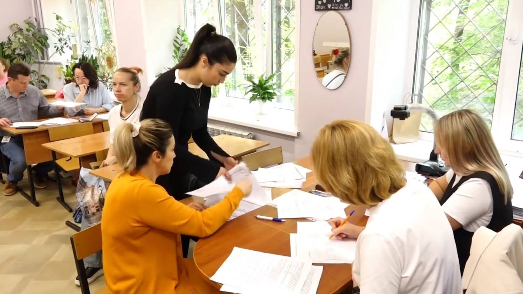 В Ярославле начался приём документов в 10-е классы смотреть онлайн