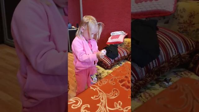 Собираемсчя на прогулку 2025-07-07_19-36-37 смотреть онлайн