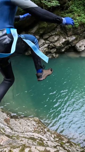 Лето в Сочи в самом разгаре, каньонинг