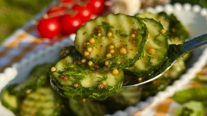 Когда обычные помидоры и огурцы уже надоели, попробуйте приготовить их вот так