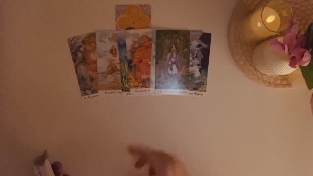 ЕГО МЫСЛИ О ВАС НА НОЧЬ ГЛЯДЯ❗️❣️ТАРО РАСКЛАД смотреть онлайн