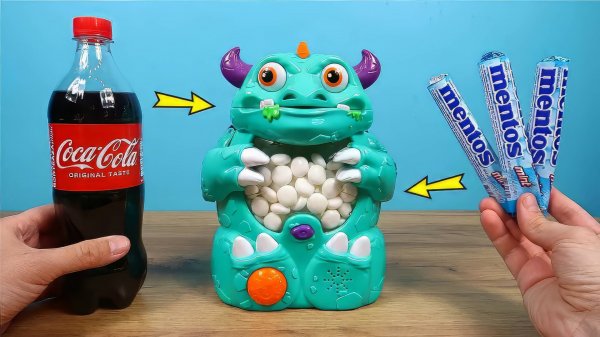 Что если смешать Колу и Ментос в животе у слайм Монстра?