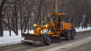 Грейдер ДЗ-180. Работа. Звук двигателя А-01.