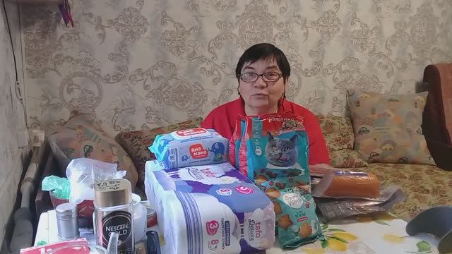 Виталий и Зоя в деревне - Хроника дня: Наши покупки, Хорошие новости смотреть онлайн