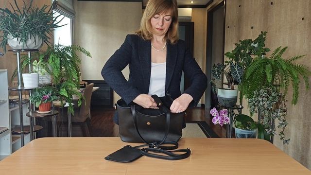 Женская сумка Pola 2432 черная смотреть онлайн