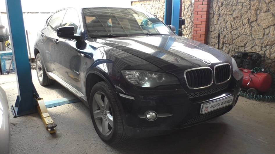 Замена прокладки крышки клапанов N55 на BMW X6 2011  БМВ X6 3,0 бензин 1часть