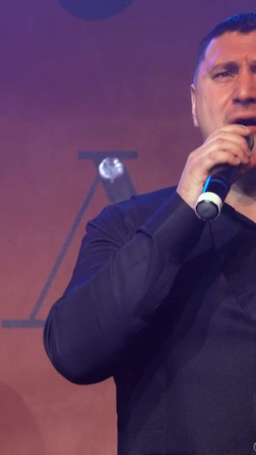 С ДНЁМ СЕМЬИ, ЛЮБВИ И ВЕРНОСТИ! ВЛАДИМИР КУРСКИЙ - СВЕЧИ. #семьявроссии #семья #любовь #верность смотреть онлайн