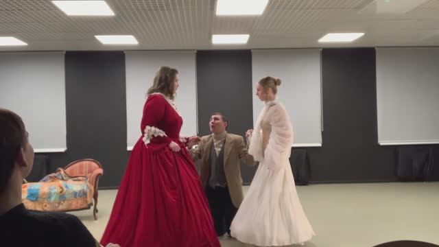 Экзамен по актёрскому мастерству 2 курс- отрывки (Блок 1) смотреть онлайн