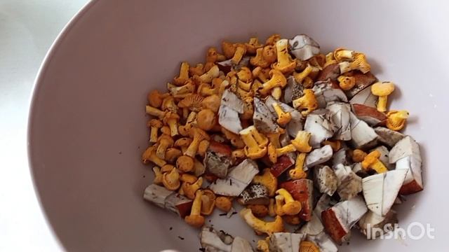 Собираю ягоду морошку, варю компот. смотреть онлайн